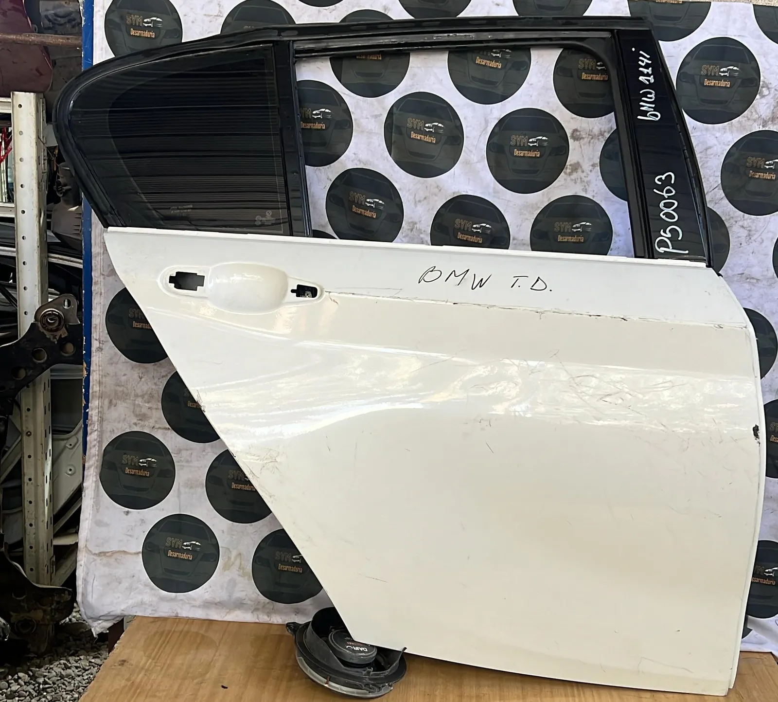 Puerta Trasera Derecha Bmw 114