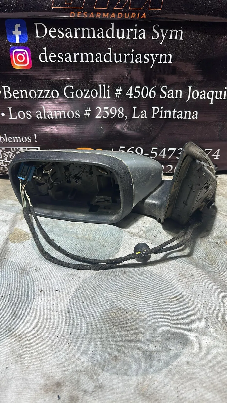 Espejo Retrovisor Izquierdo Volvo C40 · OEM es0081 · compatible Volvo C30 · usado bueno · Repuesto Verde