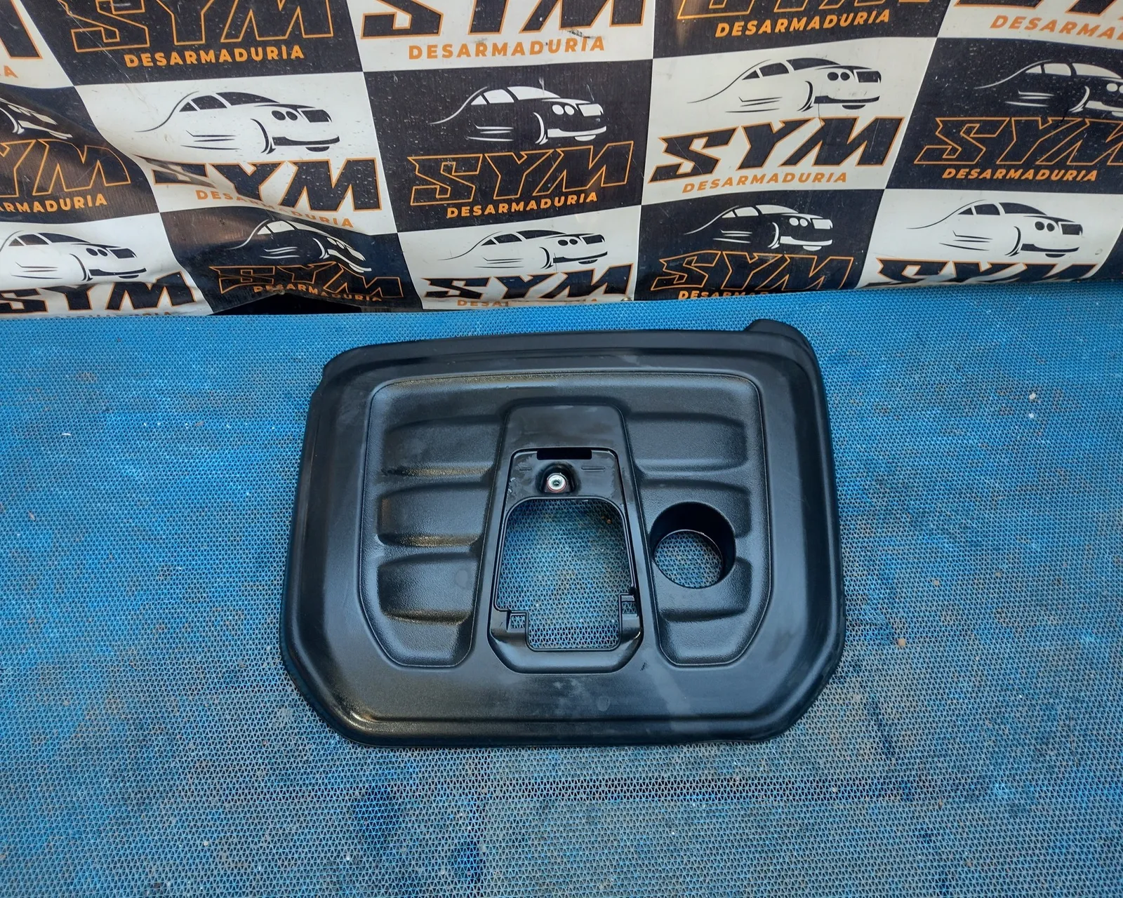 Tapa De Motor Jeep Grand Cherokee · OEM tmp0003 · compatible Jeep Grand Cherokee · usado bueno · Repuesto Verde