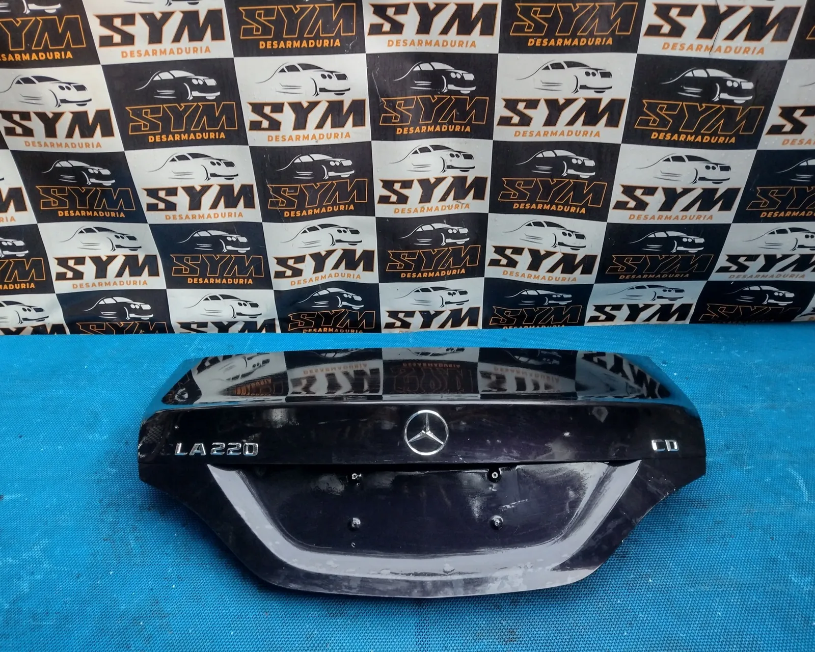 Maleta Mercedes Benz Cla · OEM dp0023 · compatible Mercedes-Benz Clase A · usado bueno · Repuesto Verde