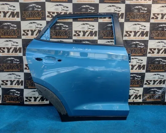 Puerta Trasera Derecha Hyundai Tucson · OEM pp0498 · compatible Hyundai Tucson · usado bueno · Repuesto Verde