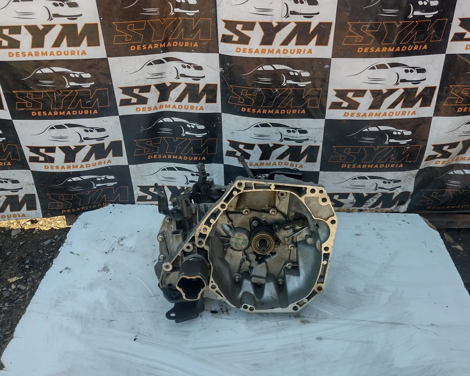 Caja De Cambio Nissan Versa — foto 1