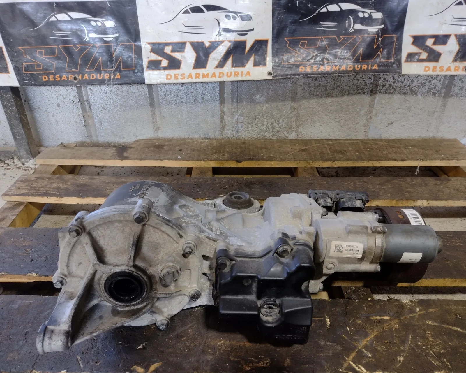 Diferencial Trasero Volvo V40 · OEM dif0001 · compatible Volvo V40 · usado bueno · Repuesto Verde