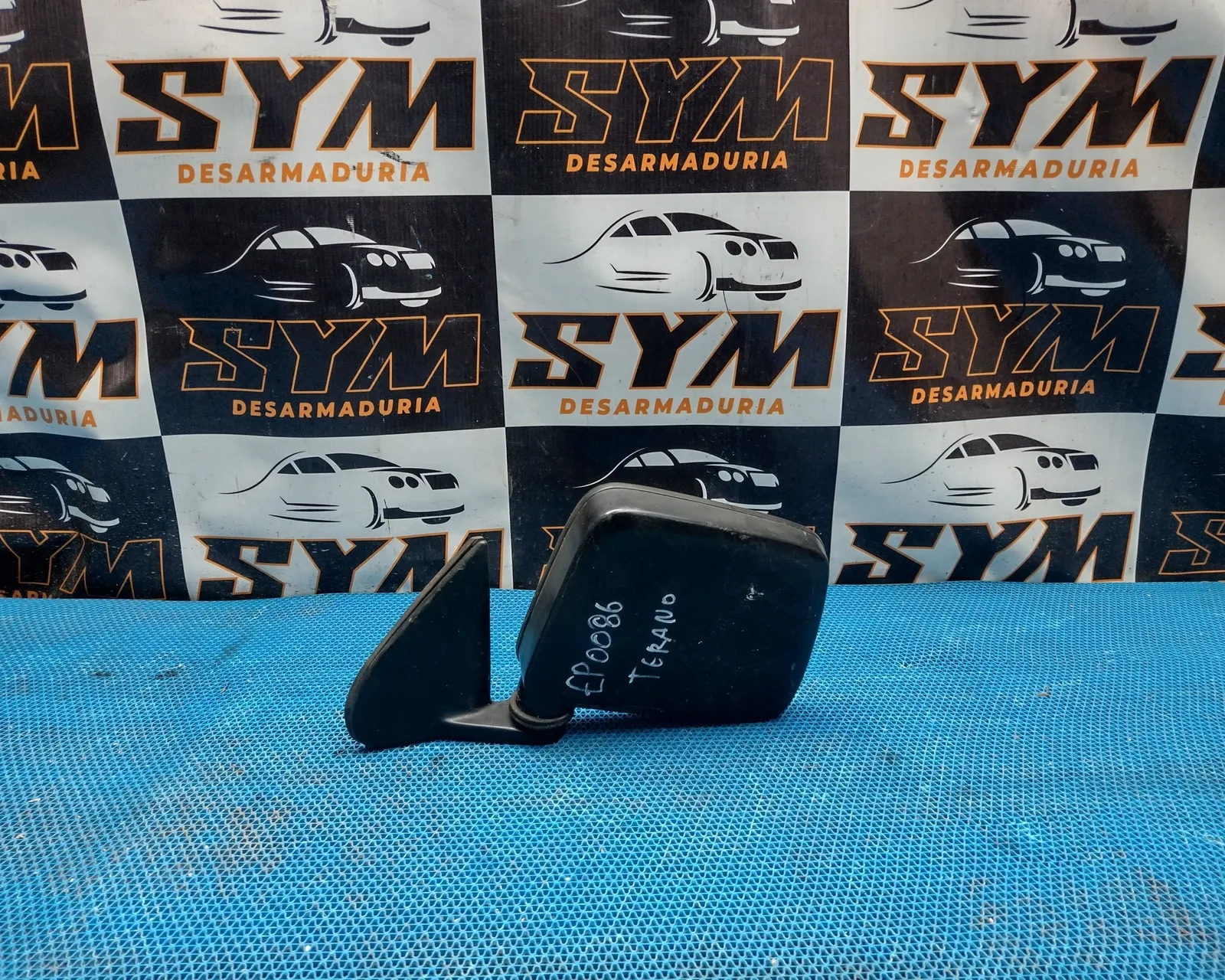 Espejo Retrovisor Izquierdo Nissan Terrano · OEM ep0086 · compatible Nissan Terrano · usado bueno · Repuesto Verde