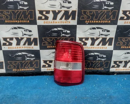 Foco Trasero Derecho Ford F150 · Ford · OEM fp0308 · usado bueno · Repuesto Verde