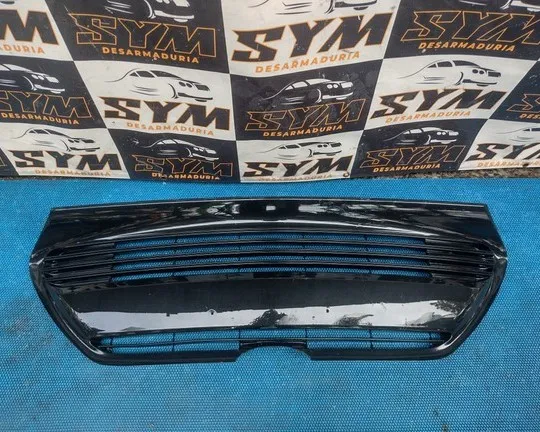 Mascara Delantera Toyota Corolla — foto 1