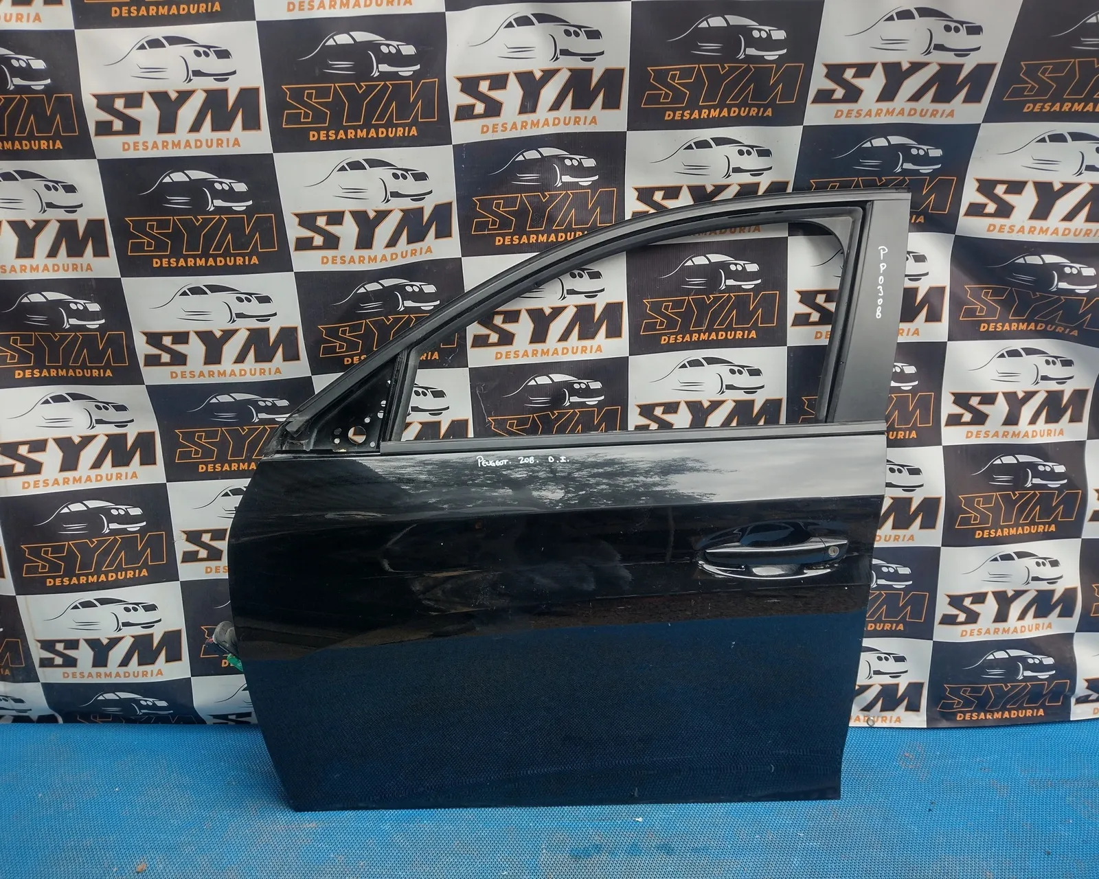 Puerta Delantera Izquierda Peugeot 208 — foto 1