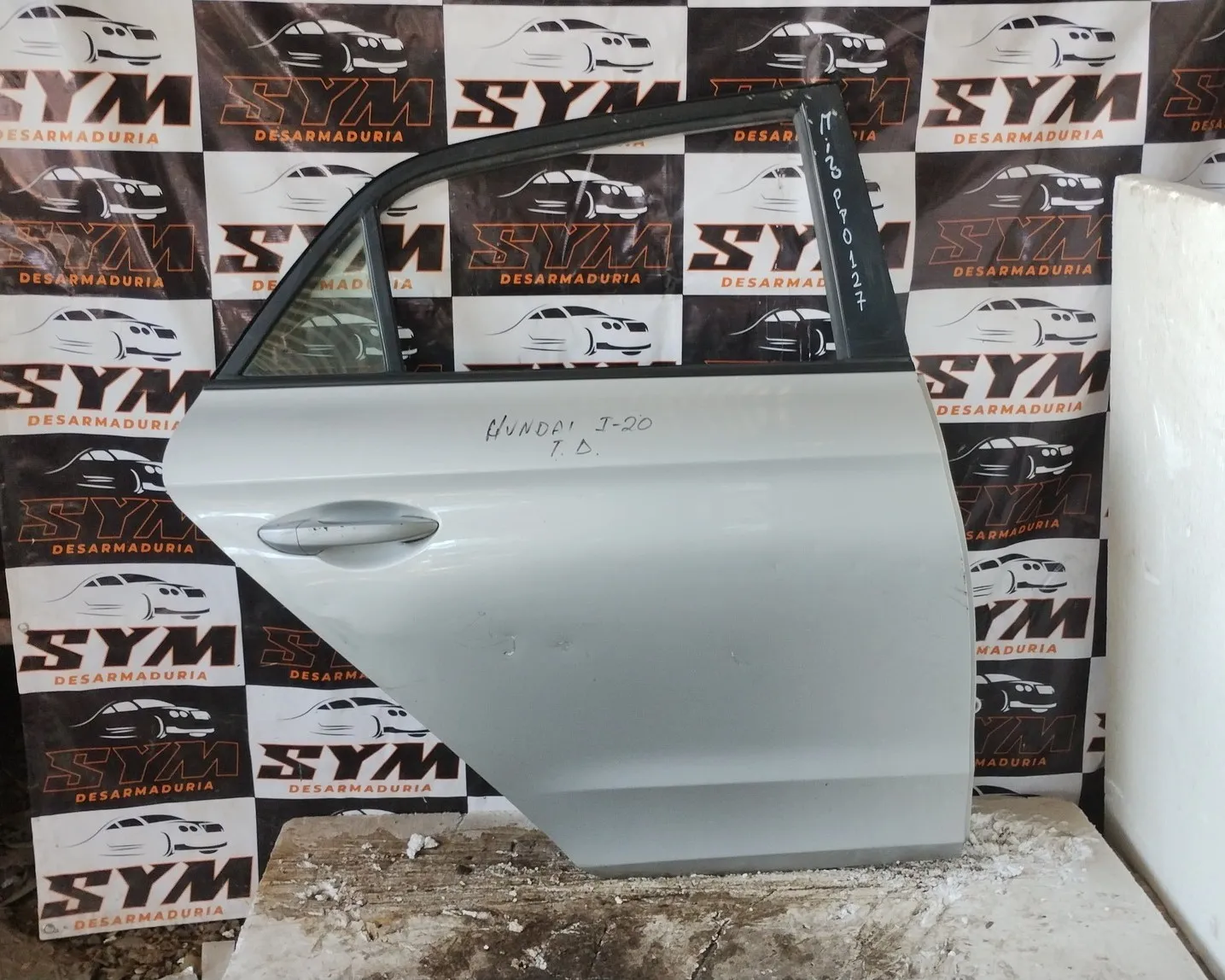 Puerta Trasera Derecha Hyundai I10 · OEM pp0127 · compatible Hyundai i10 · usado bueno · Repuesto Verde