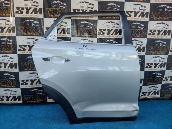 Puerta Trasera Derecha Hyundai Tucson · Hyundai · OEM pp0539 · compatible Hyundai Tucson · usado bueno · Repuesto Verde