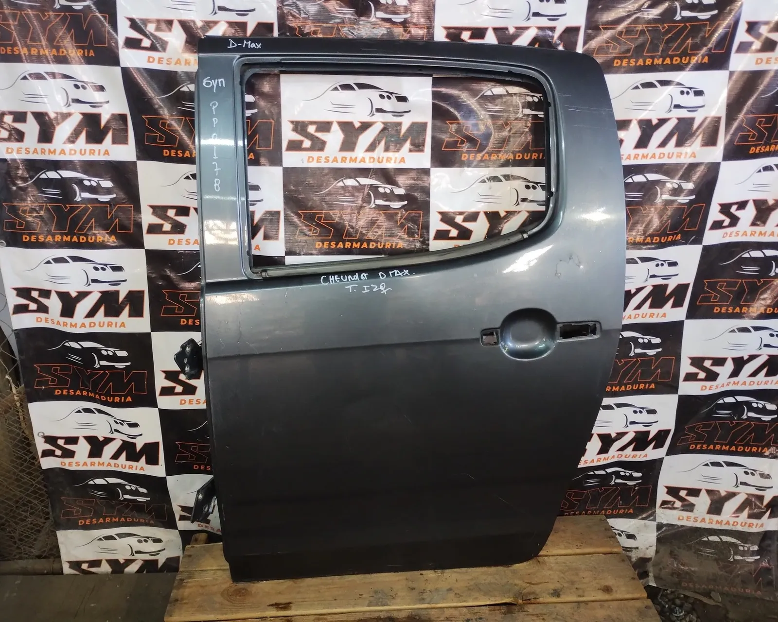 Puerta Trasera Izquierda Chevrolet D-max · OEM pp0178 · compatible Chevrolet D-Max · usado bueno · Repuesto Verde