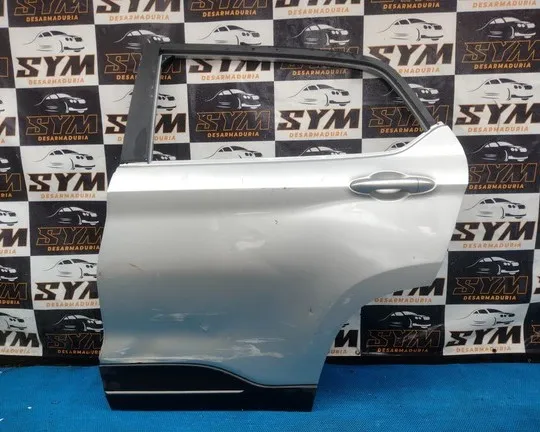 Puerta Trasera Izquierda Chevrolet Groove Premier — foto 1