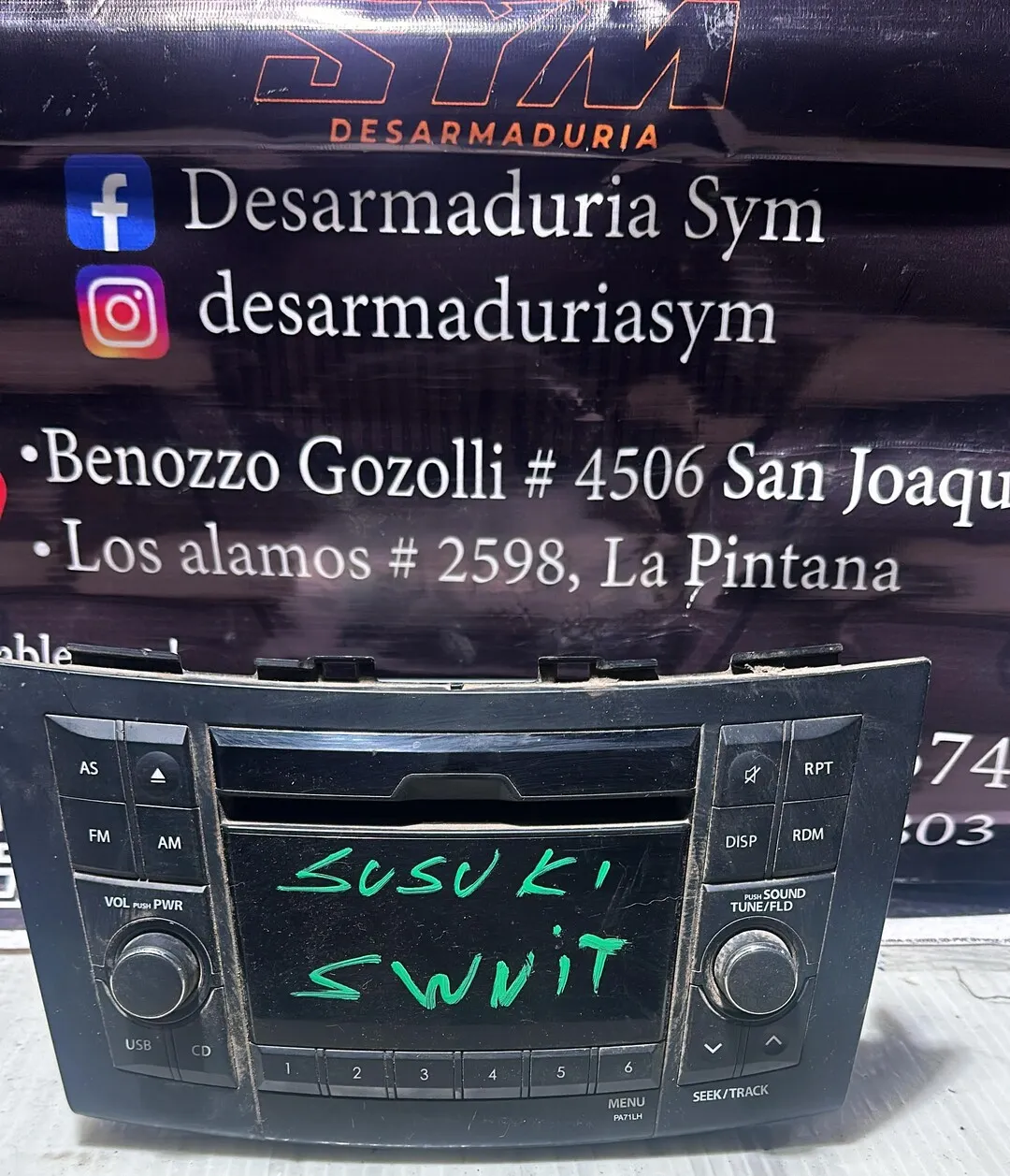Radio Suzuki Swift · OEM xs0015 · compatible Suzuki Swift · usado bueno · Repuesto Verde